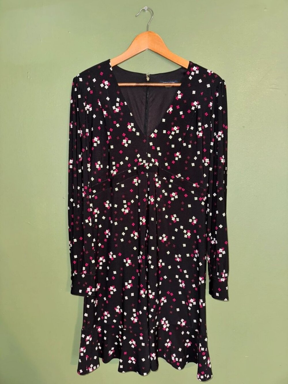 Tommy Hilfiger Black Pink White Ditsy Floral V Neck Dress Sz 10